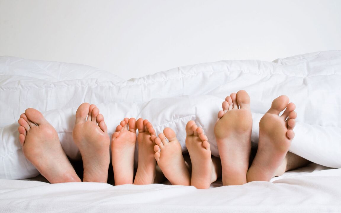 Ciuperca unghiilor de la picioare este o boală populară a secolului 21, care afectează una din cinci persoane